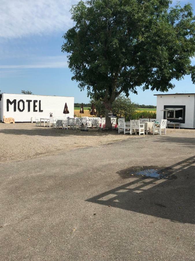 Dostrup Landevejskro & Motel Skærbæk Zewnętrze zdjęcie